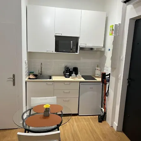 The Brown - Cohousing Apartment